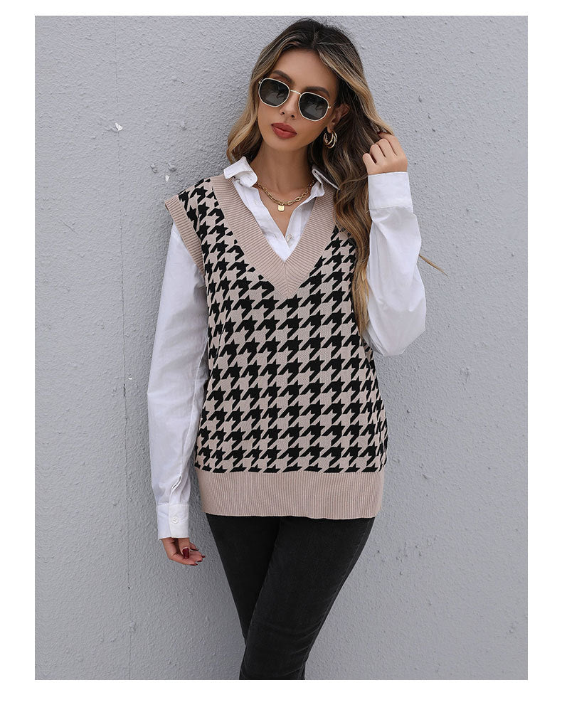 Chic Fall Fits | Brown Houndstooth Aesthetic Vest
