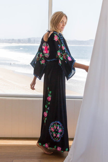 Vacation Outfits | Spring Summer Elegant Seaside Vacation Embroidered Maxi Dress