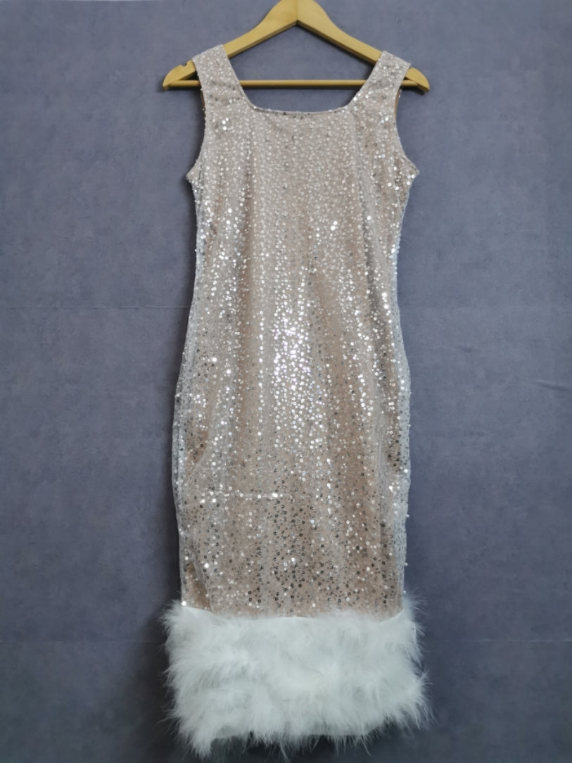 2023 Fashion Trends | Nude Glitter & Feathers Fancy Dress