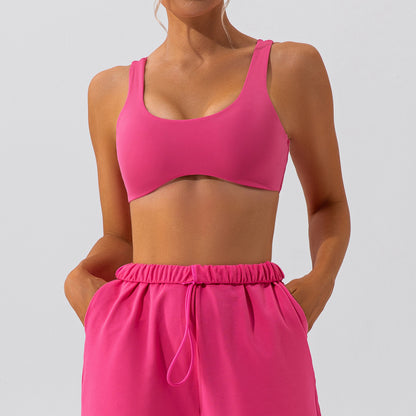 Summer Outfits | Hot Pink Sports Bra