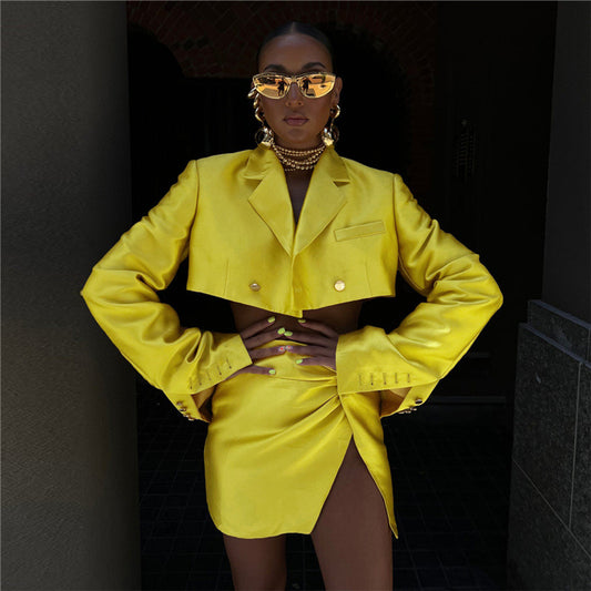 neon yellow fall fits, fall 2023 fashion trends