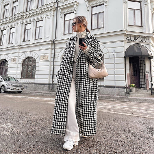 Fall 2023 Capsule Wardrobe | Classic Houndstooth Long Trench Coat